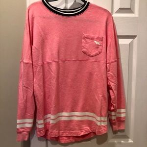 PINK Victoria’s Secret sleeve T-shirt